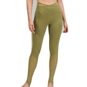 Lululemon Nulu CrissCross Mesh Leggings Size 2